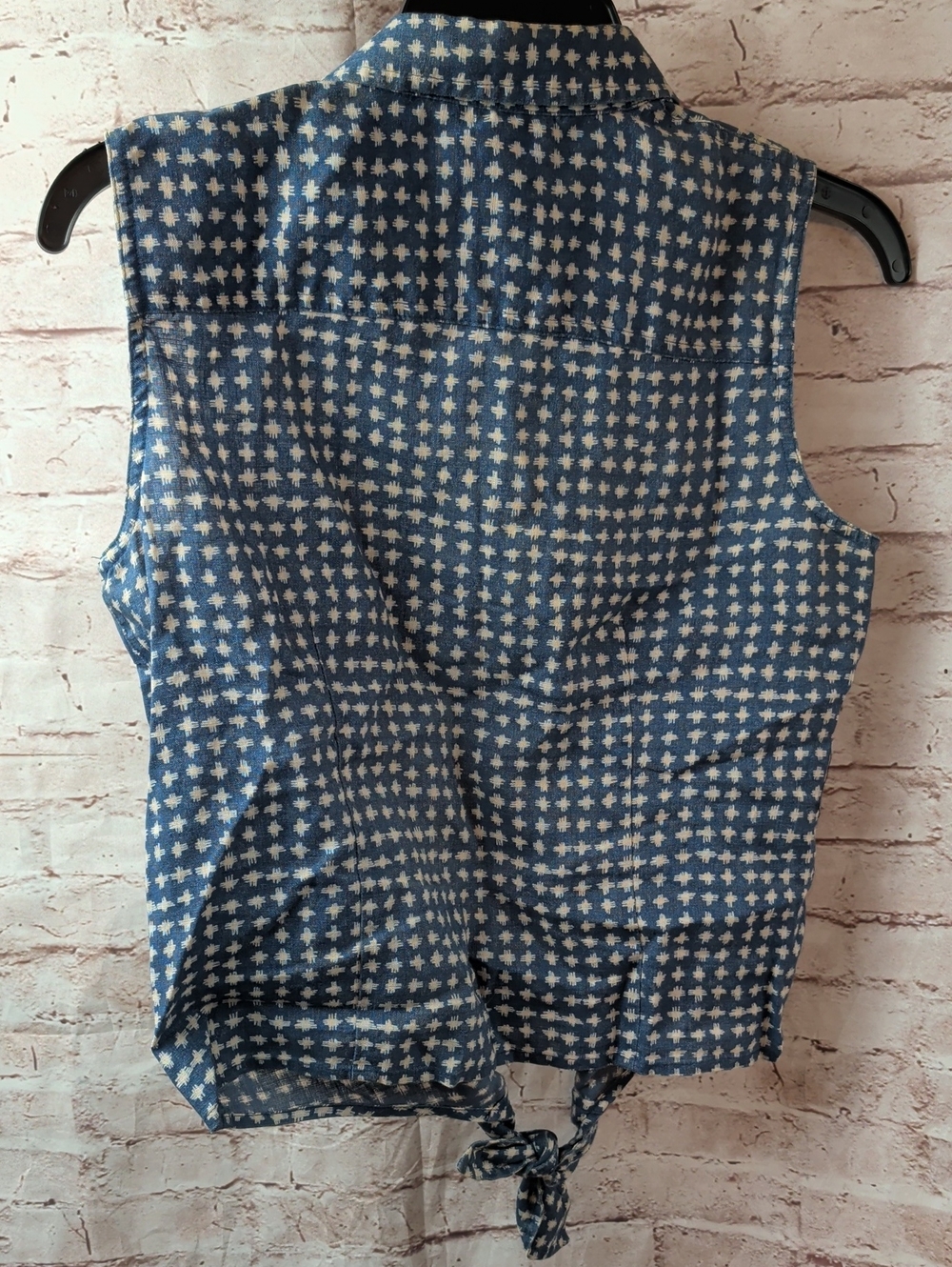 Lauren Ralph Lauren Blue Sleeveless Button-Front Tie-Hem Top Small Like New - Picture 6 of 6
